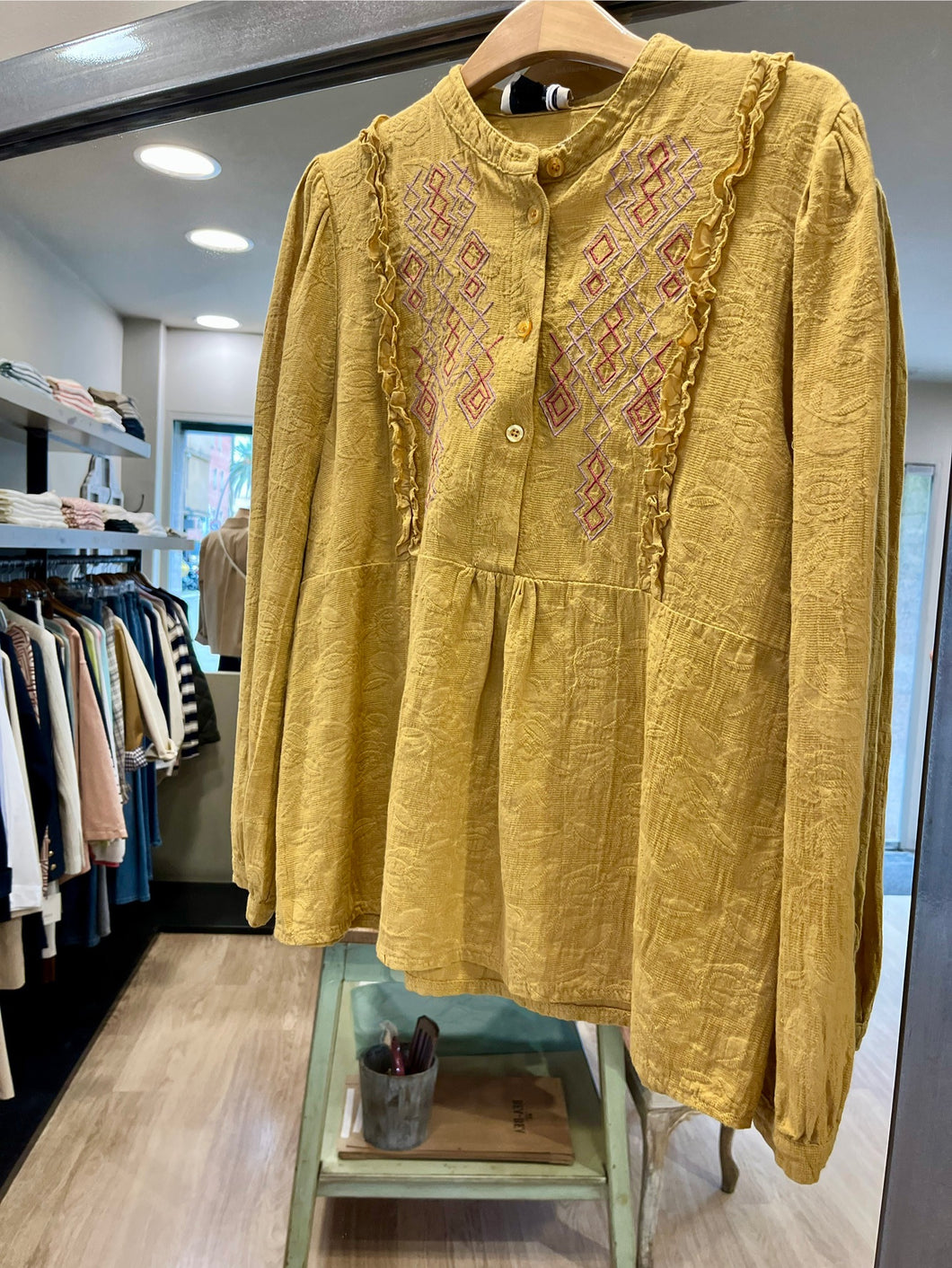 Camisa Tea mostaza